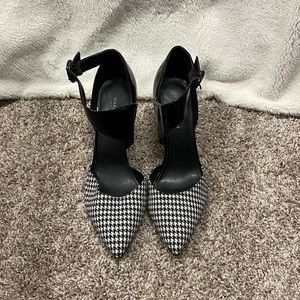 Marc Fisher houndstooth printed heels